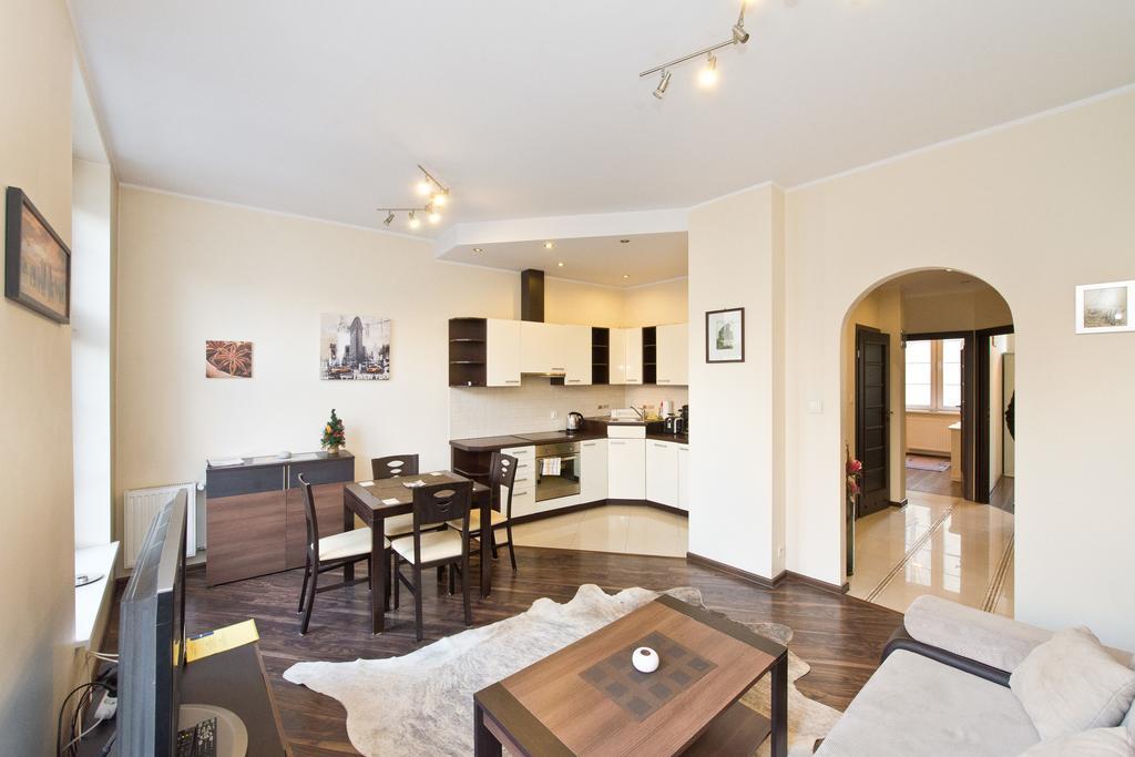 Gdanskie Apartamenty - Apartamenty - Dluga Z Widokiem Na Ratusz I Nad Motlawa 部屋 写真